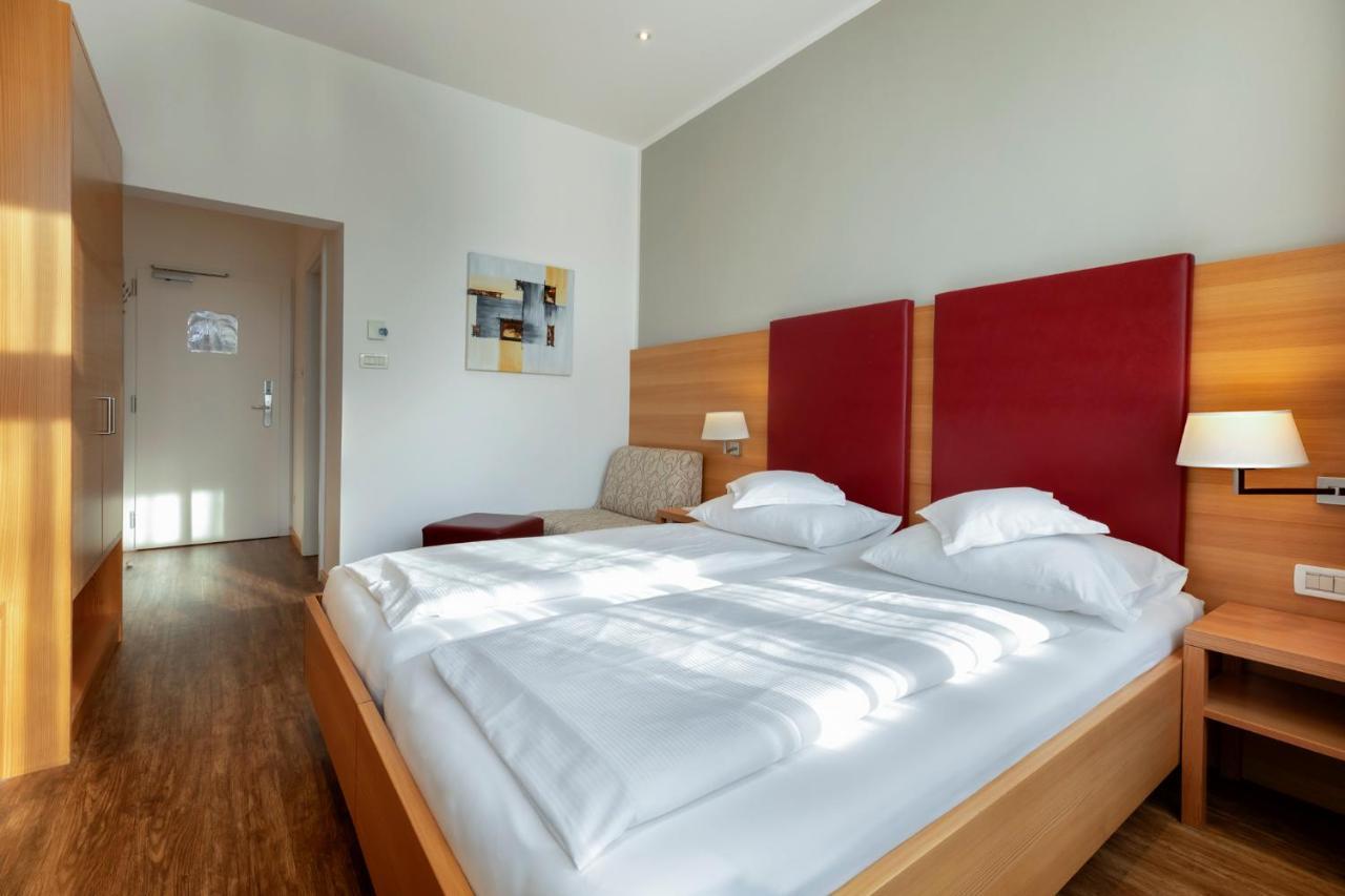 Hotel Kolping Merano Exteriör bild