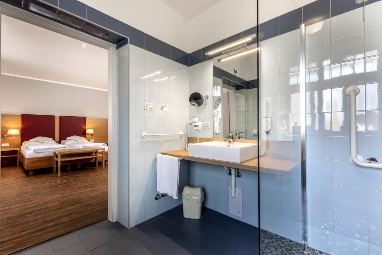 Hotel Kolping Merano Exteriör bild